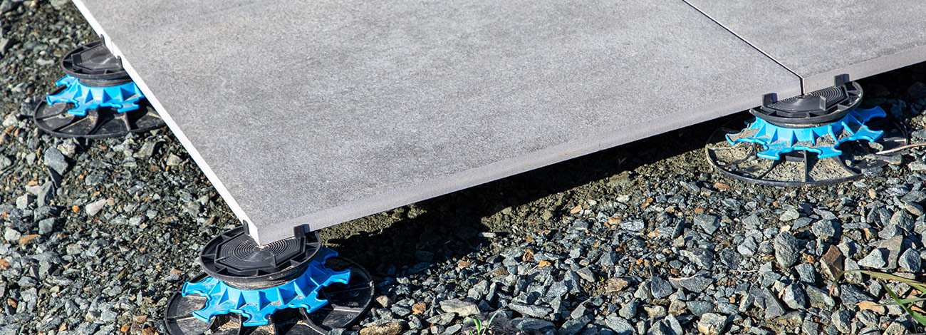 Carrelage sur plots - Pierre Del Sol