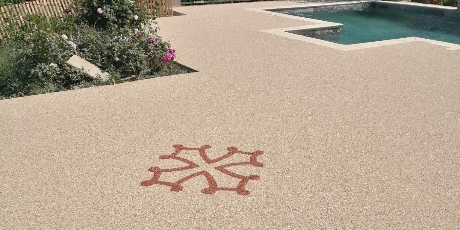 plage-de-piscine-moquette-de-pierre-toulouse