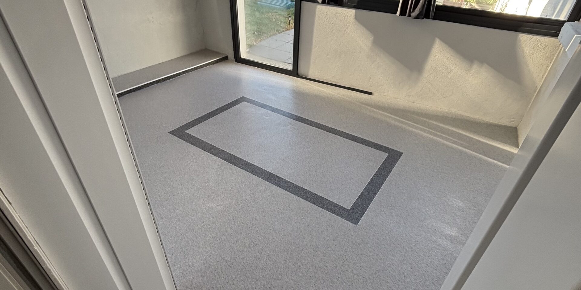veranda-moquette-de-pierre-interieur-toulouse